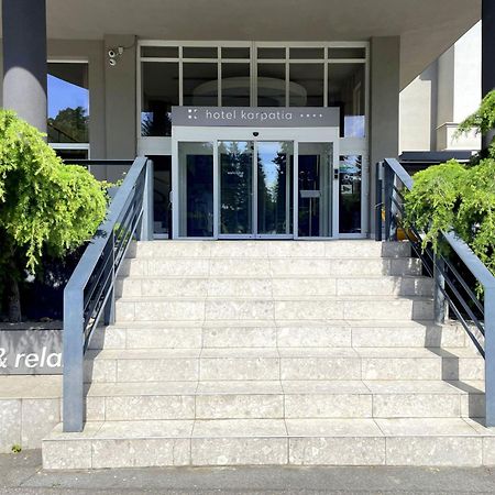Hotel Karpatia Гуменне Екстер'єр фото