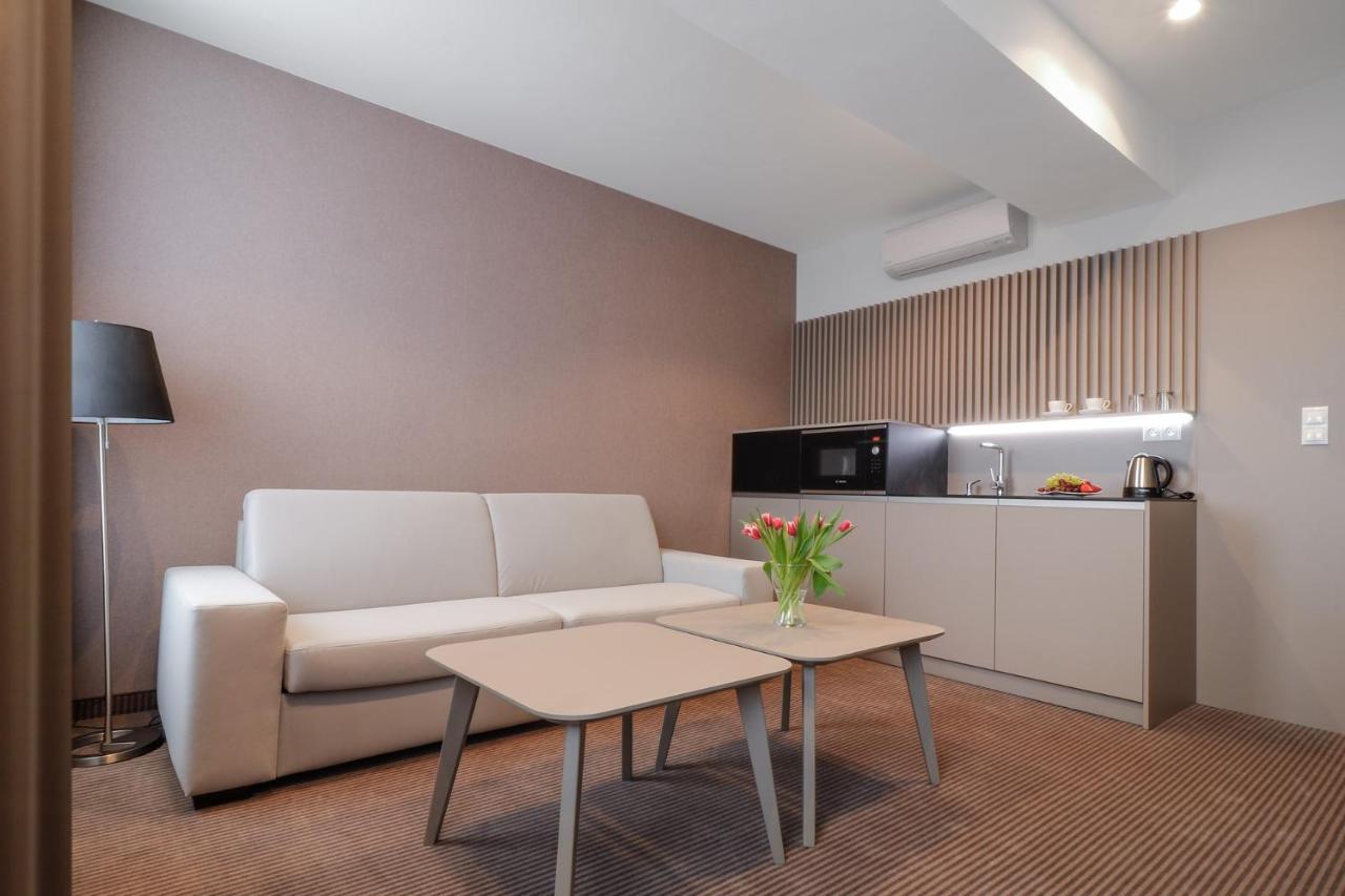 Hotel Karpatia Гуменне Екстер'єр фото